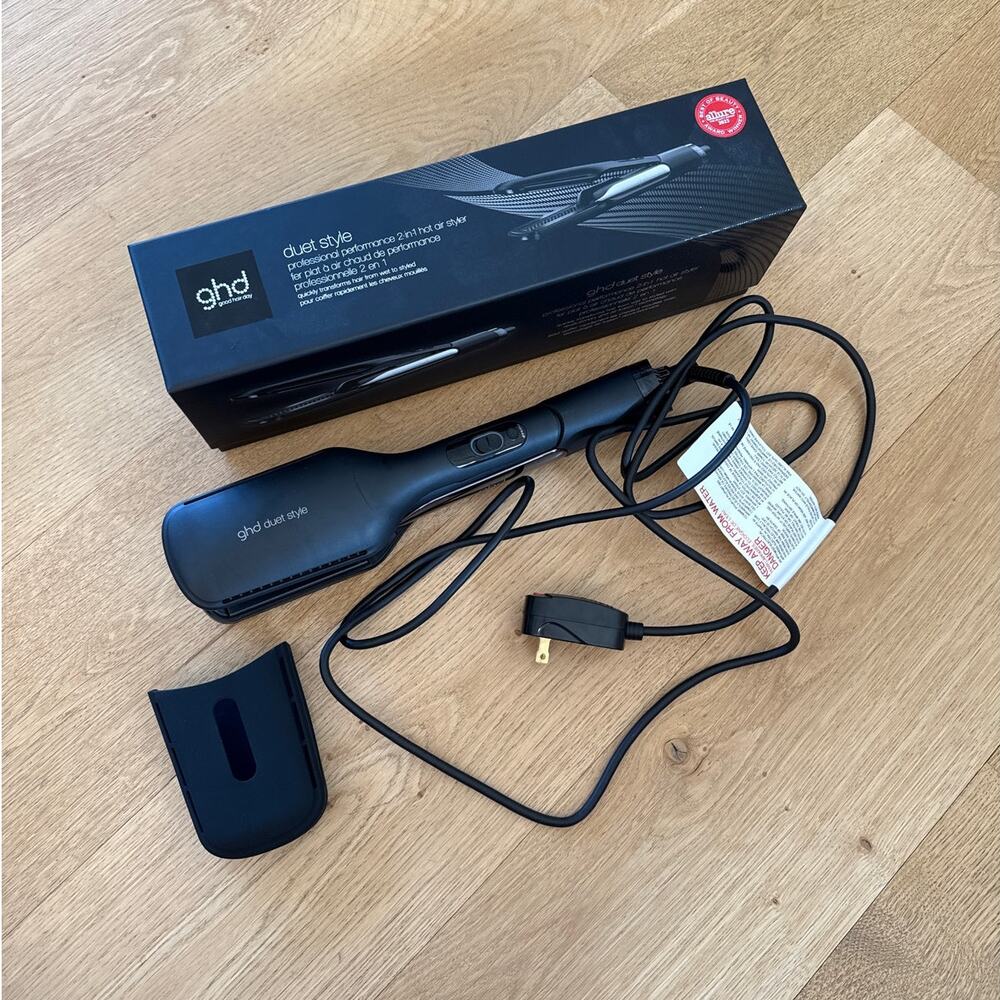 GHD - Duet Style 2-IN-1 Hot Air Styler in Black